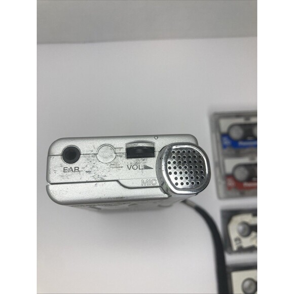 Sony Voice Recorder AS IS UNTESTED M-540V PARTS ONLY With 7 Pre-owned Tapes - Picture 6 of 8